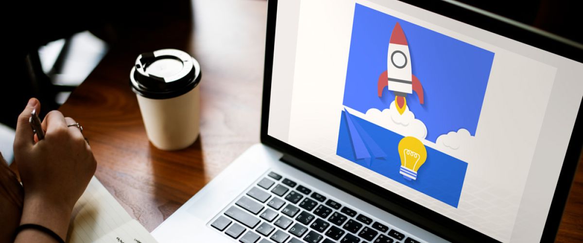 Illustration showing steps to create an effective landing page for a startup, featuring design and content tips.